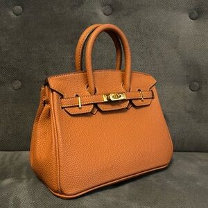 Real Leather top-handle bag. Designer inspired. Similar in size to Birkin 25.